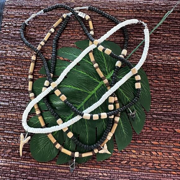 BOGO FREE SHARK TOOTH BEADED PUKA SHELL BUNFLE LOT NECKLACES - Picture 1 of 4